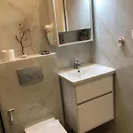 Ipsos Apartment *