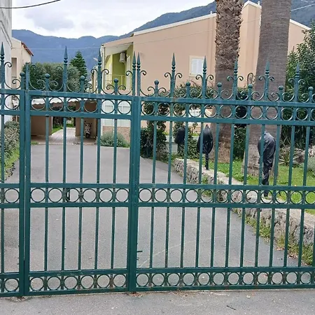 Ipsos Apartment Apartament