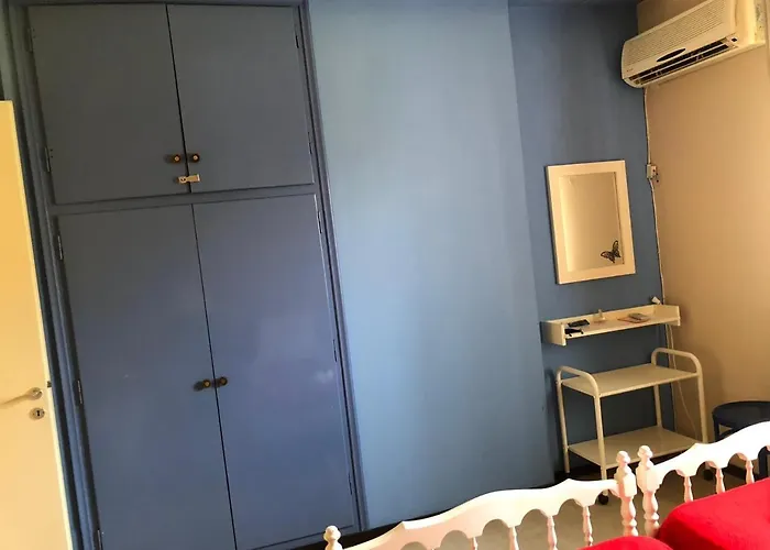 Ipsos Apartment