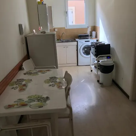 Ipsos Apartment *