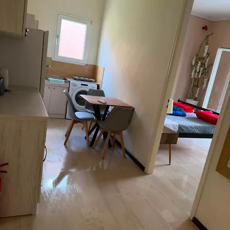 Ipsos Apartment *