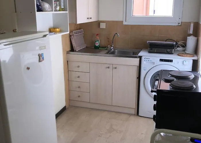 アパート Ipsos Apartment *