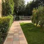 Ipsos Apartment *