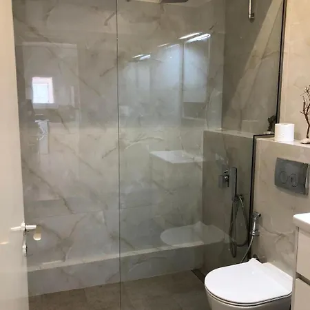 Ipsos Apartment شقة